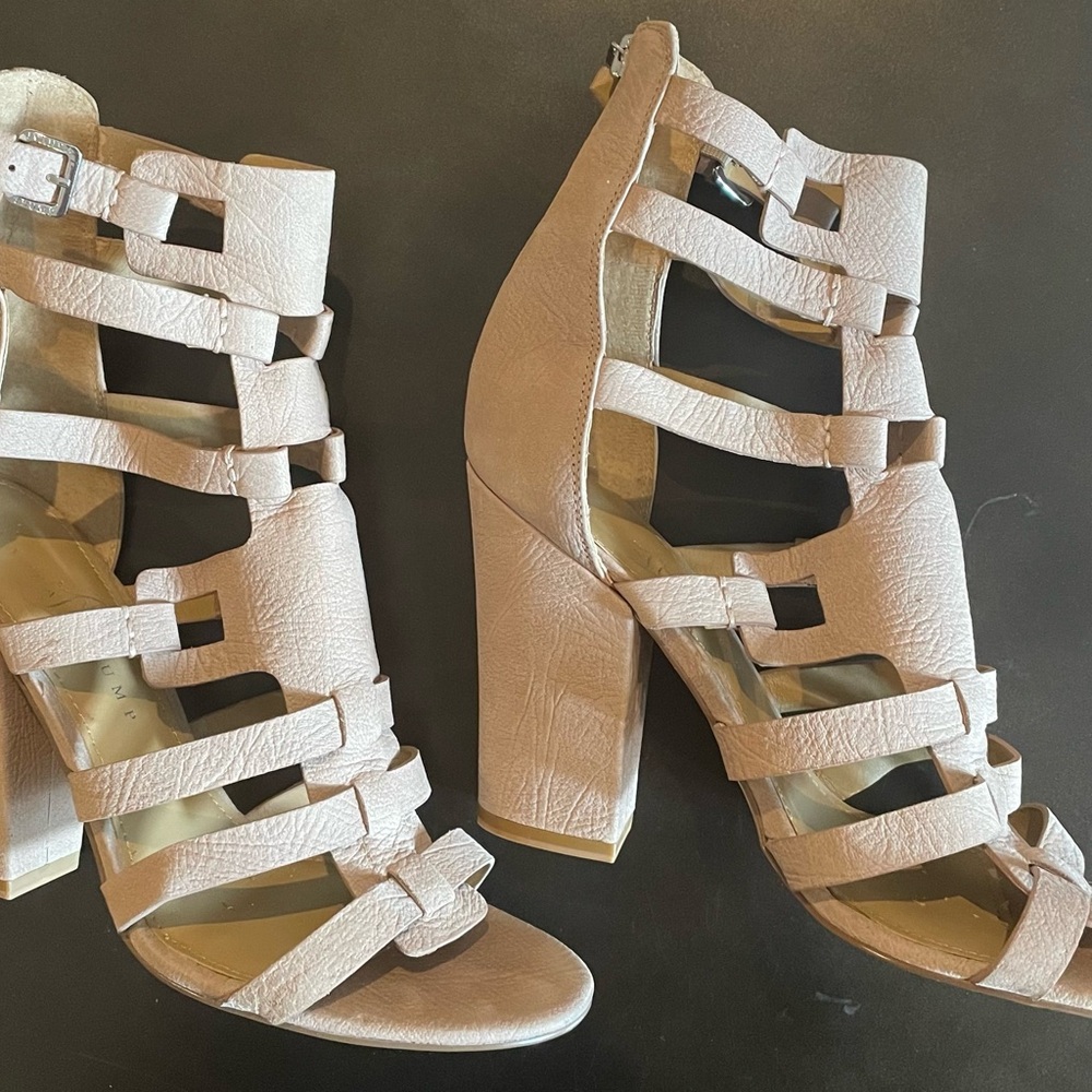 Ivanka Trump Elston Taupe Gladiator leather caged Sandals.  Size 10..